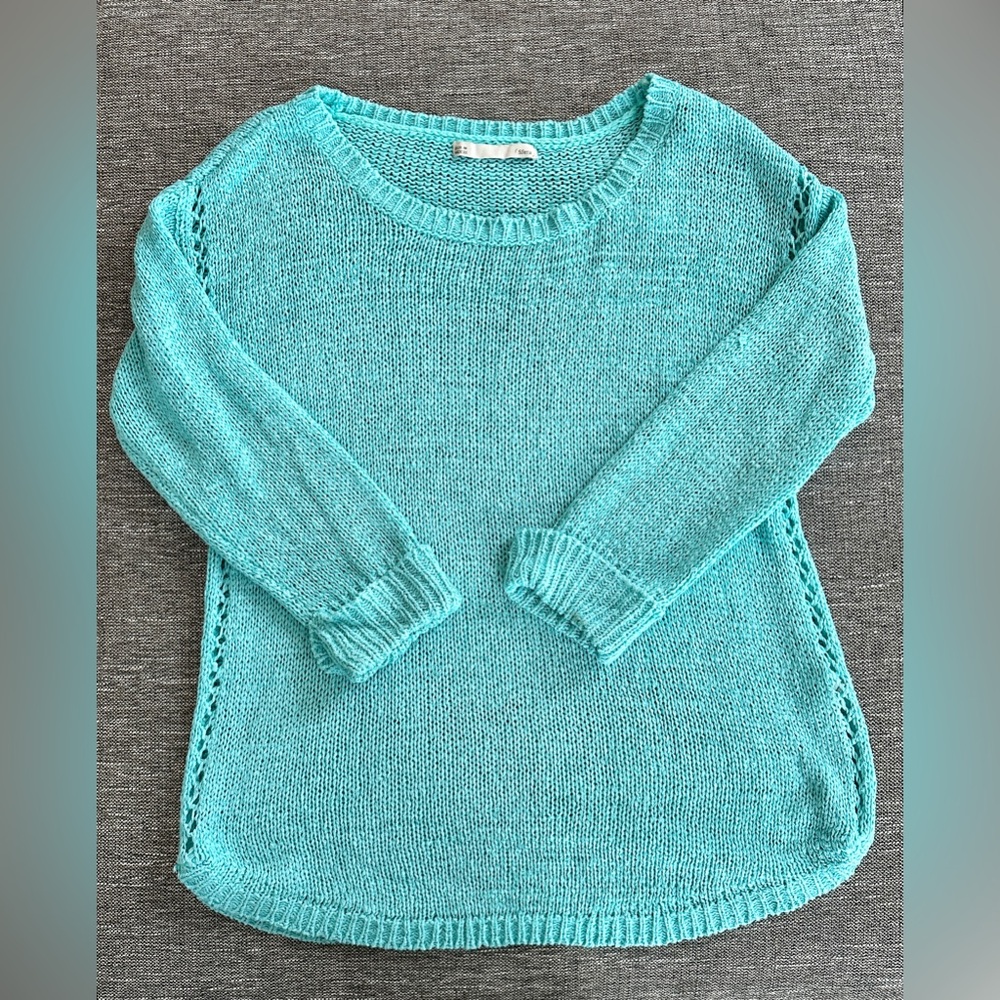 Sfera lightweave aquamarine sweater | Size M | Pick 3 things under $10 for $18!